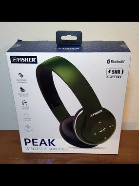 Fisher Peak Wireless Headphones in Green and Black
